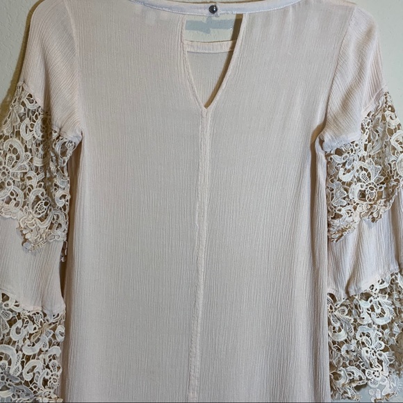 Umgee Cream Boho Crochet Lace Bell Sleeve Dress S - Picture 7 of 8